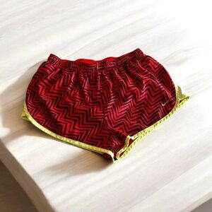 NIKE TEMPO DRI-FIT WOMENS RUNNING SHORTS